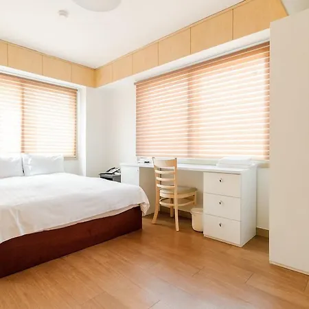 Blooming House Residence-2